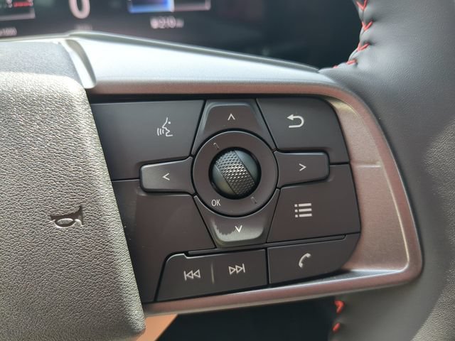 New 2026 Nissan Sentra SR w/ Floor Mat Package FWD image 16