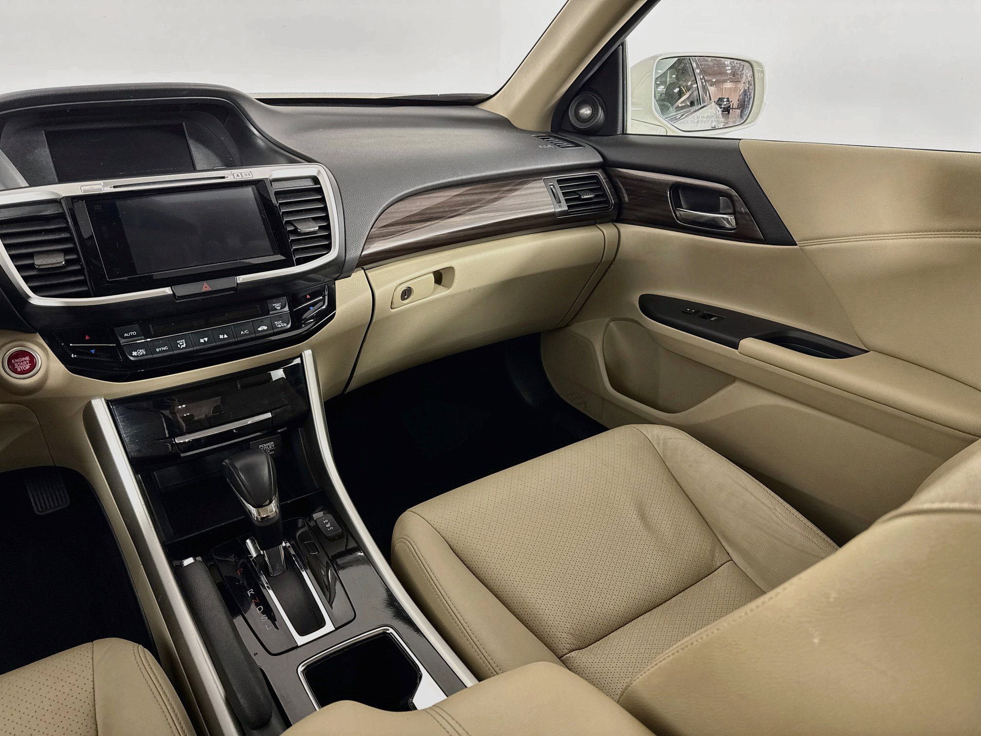 Used 2016 Honda Accord EX-L image 23