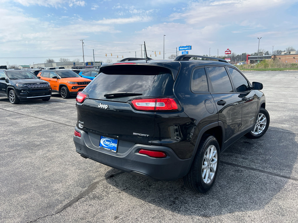 Used 2016 Jeep Cherokee Sport w/ Cold Weather Group image 6