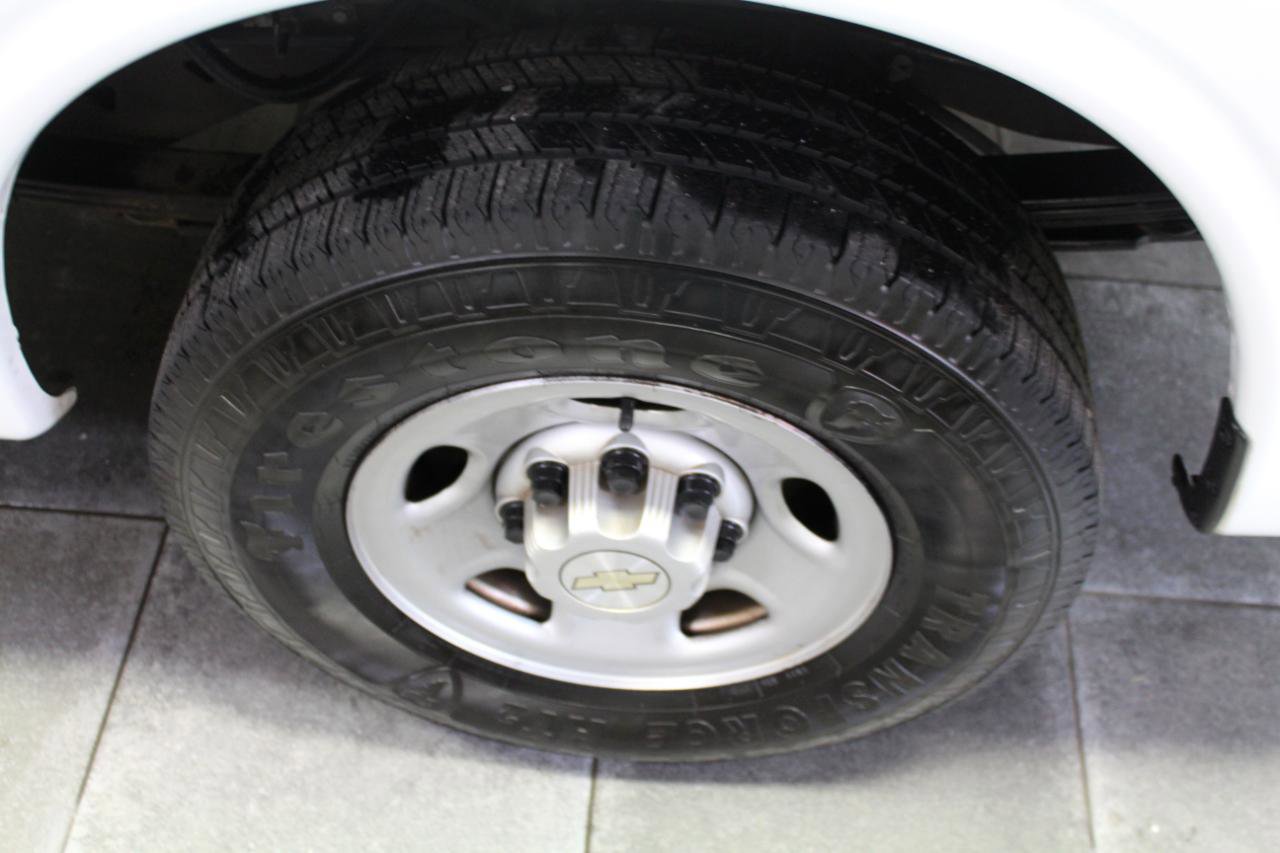 Used 2020 Chevrolet Express 2500 w/ Driver Convenience Package image 28