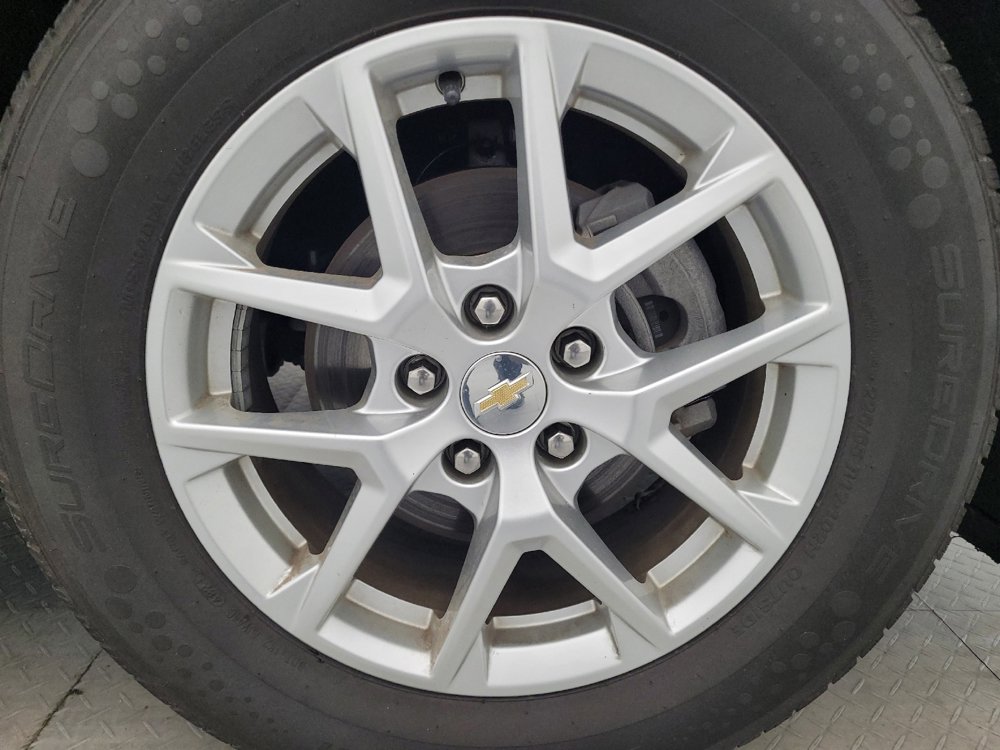 Used 2023 Chevrolet Equinox LT w/ LPO, Floor Liner Package image 31