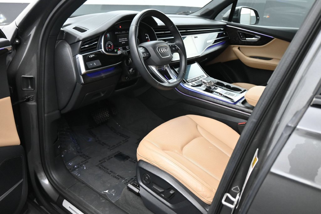 Used 2023 Audi Q7 3.0T Premium Plus AWD/4WD image 2