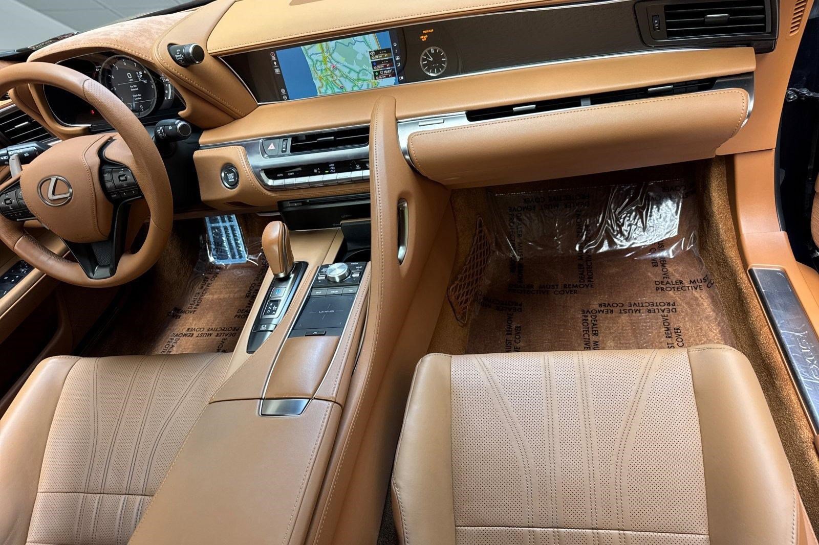 Used 2018 Lexus LC 500 Coupe w/ Touring Package RWD image 31