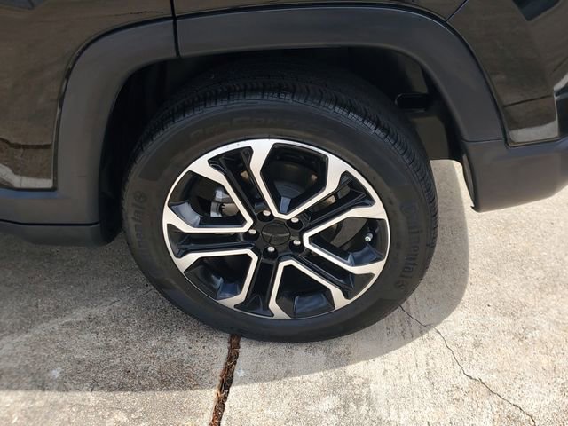 Used 2022 Jeep Compass Limited image 10