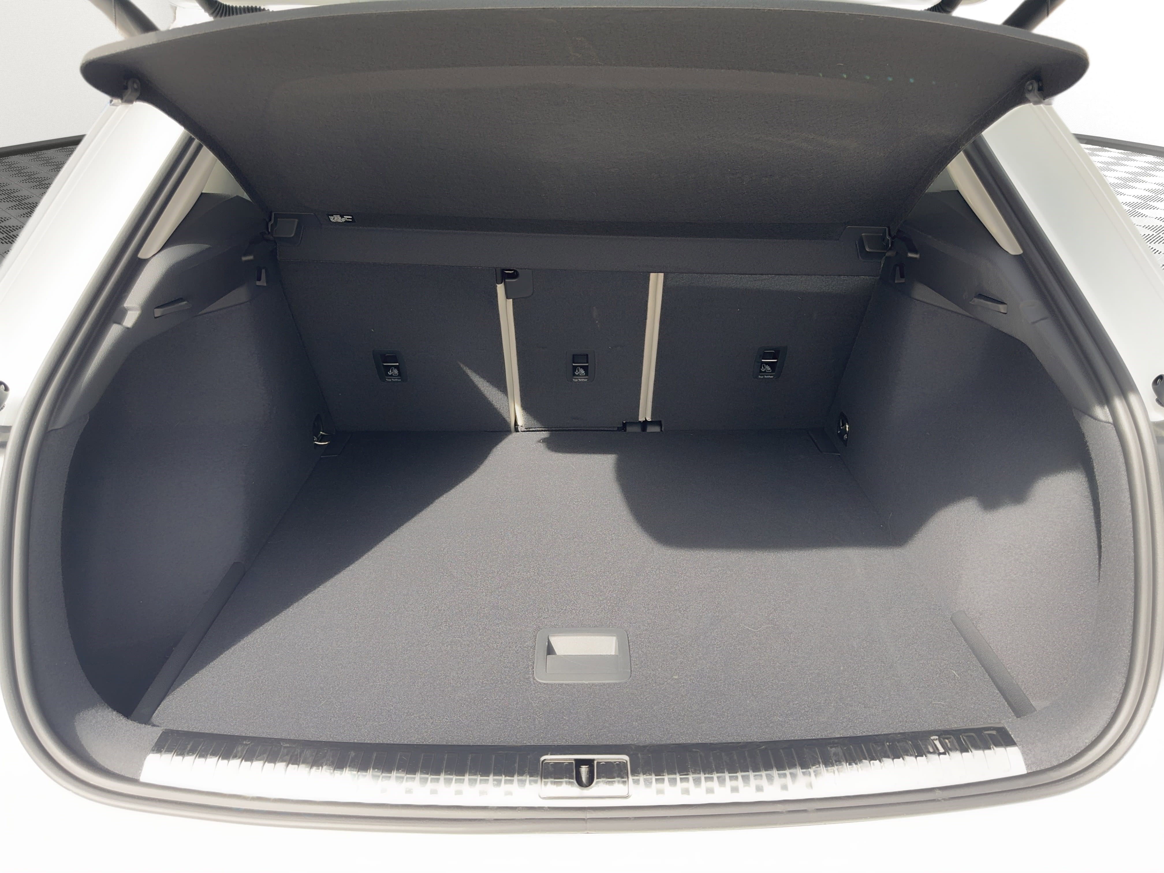 Used 2025 Audi Q3 2.0T Premium w/ Convenience Package AWD/4WD image 13