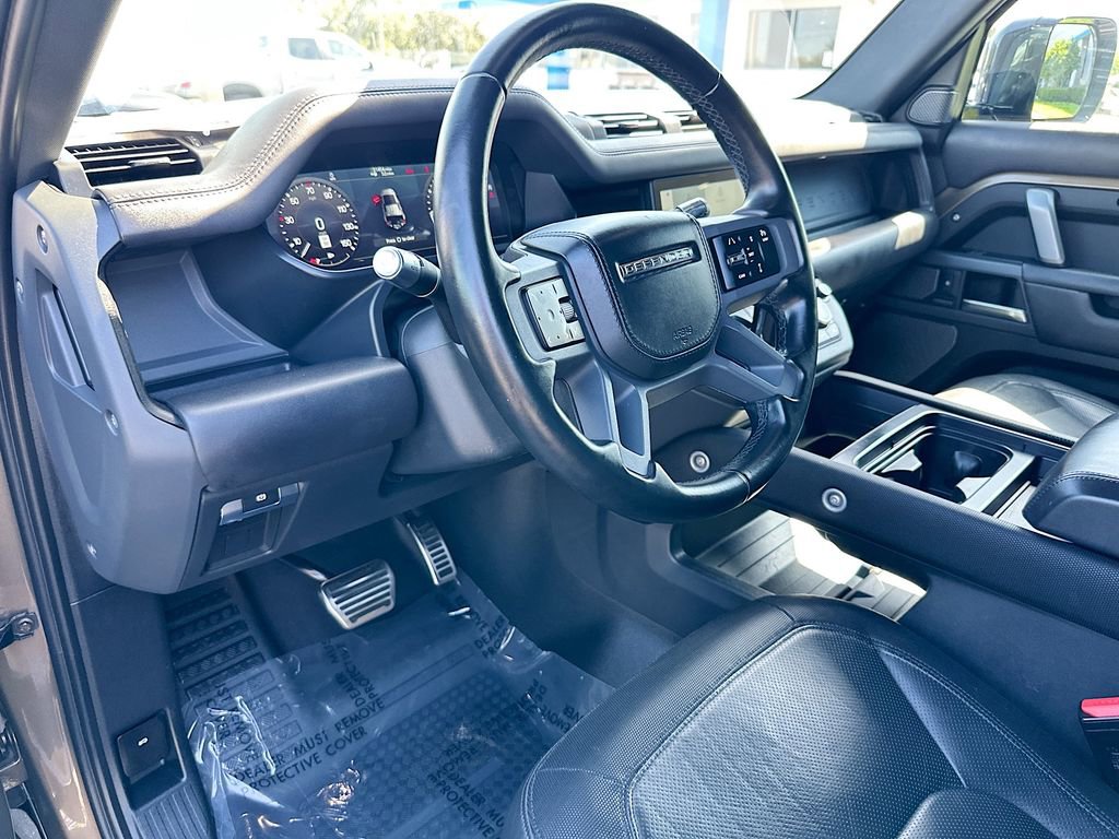 Used 2022 Land Rover Defender 110 X-Dynamic HSE image 10