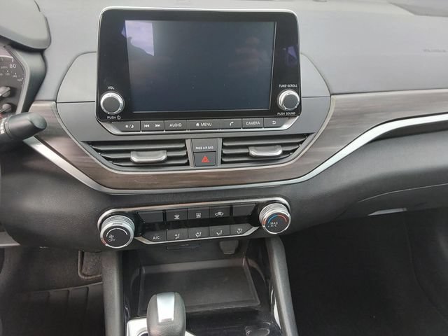 Used 2024 Nissan Altima 2.5 SV FWD image 18