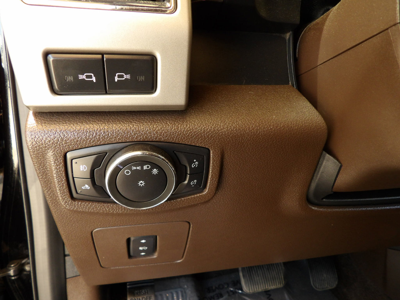 Used 2017 Ford F150 King Ranch w/ Equipment Group 601A Luxury image 27