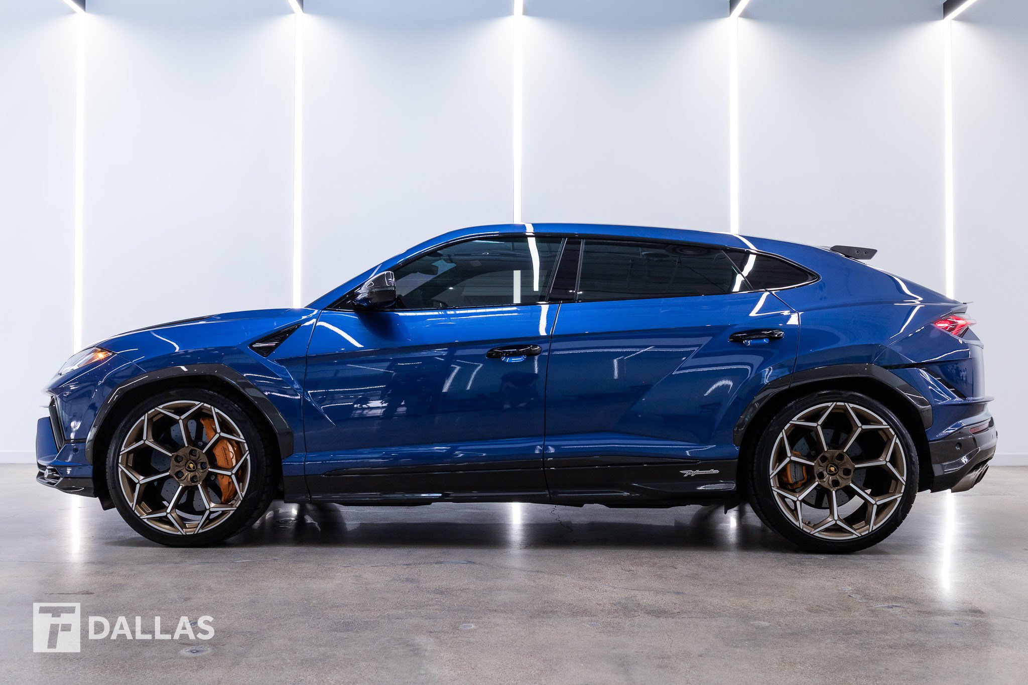 Used 2023 Lamborghini Urus Performante