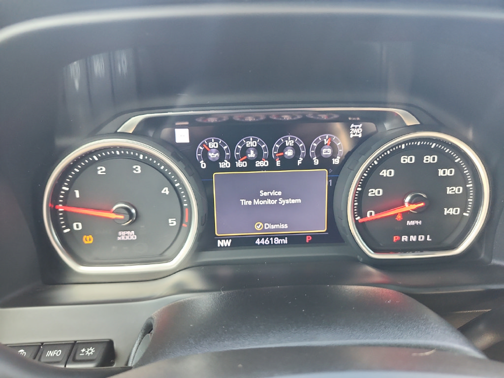 Used 2020 Chevrolet Silverado 2500 LTZ w/ LTZ Premium Package AWD/4WD image 31