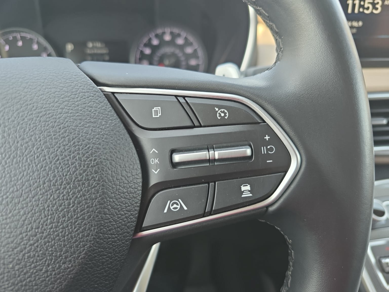 Used 2023 Hyundai Santa Fe SEL FWD image 23