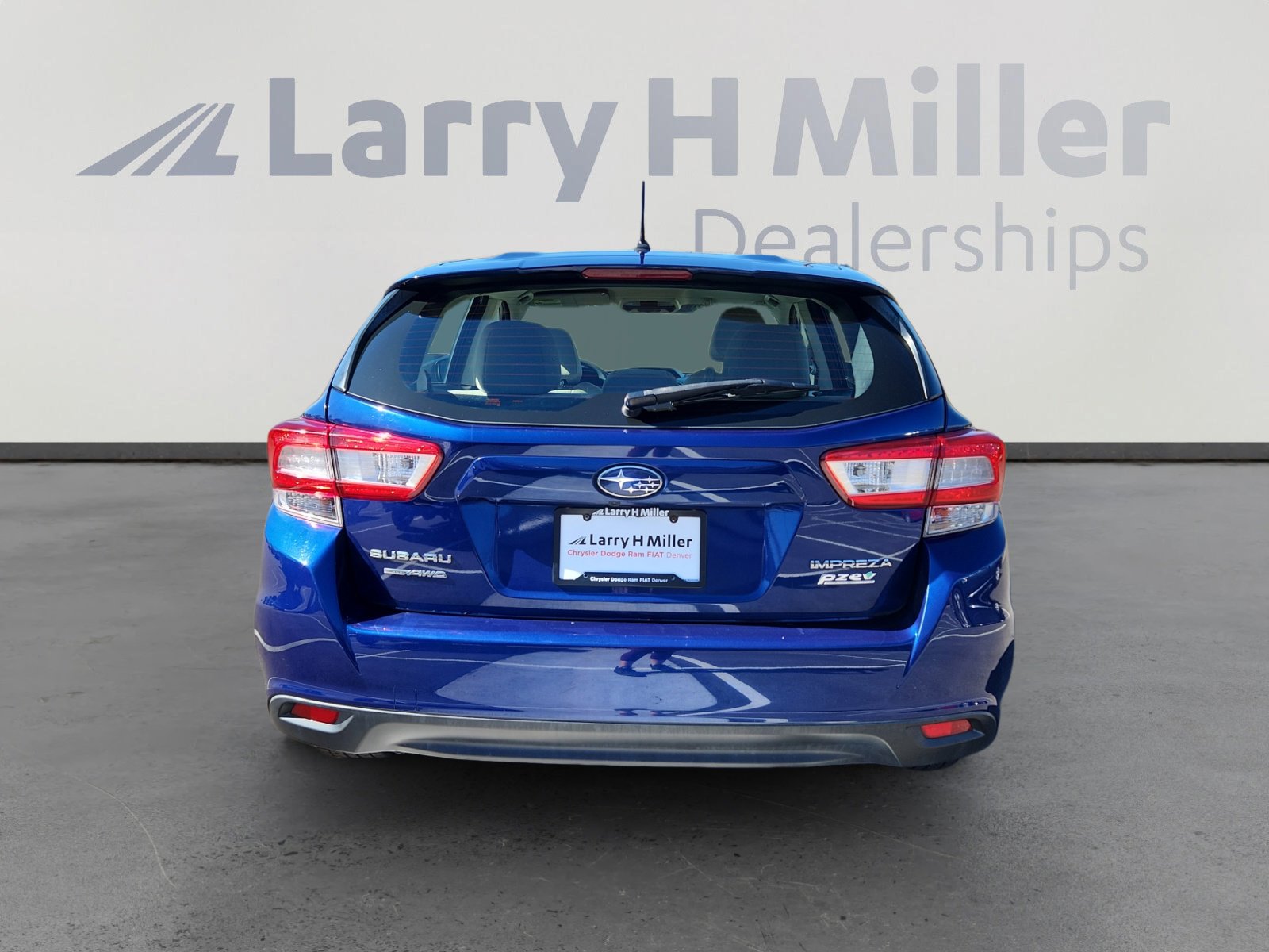 Used 2017 Subaru Impreza 2.0i image 4
