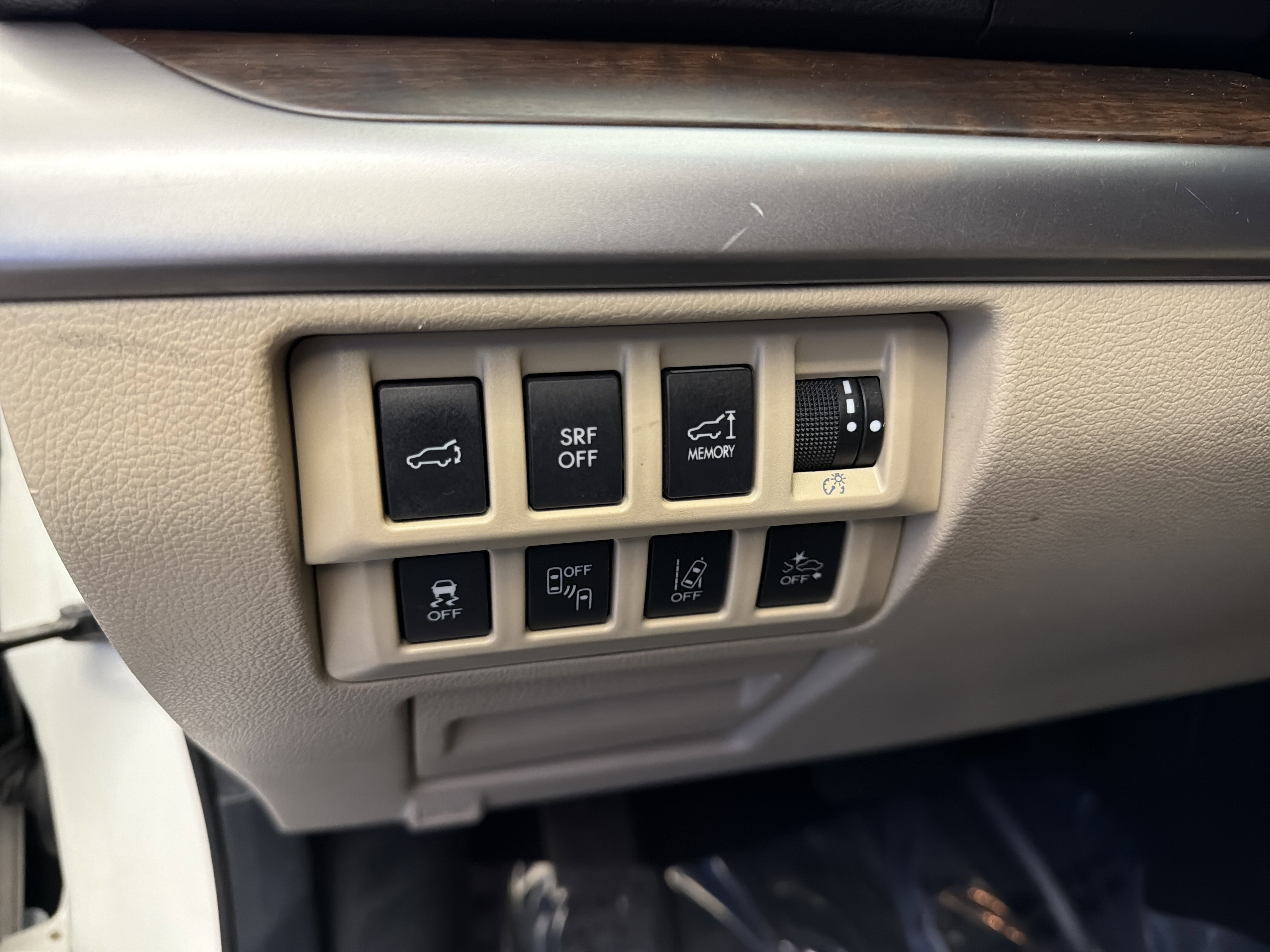 Used 2017 Subaru Outback 3.6R Limited image 15