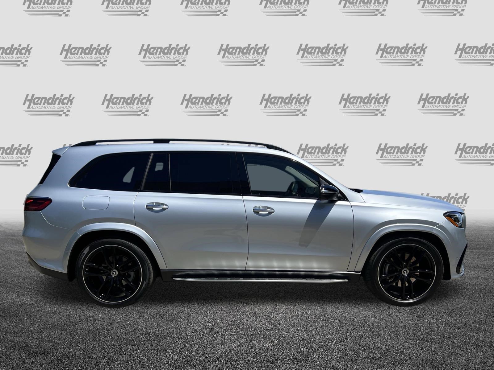 Used 2026 Mercedes-Benz GLS 580 4MATIC image 10