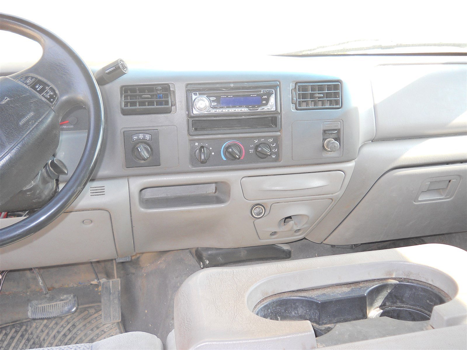 Used 2001 Ford F250 XLT image 9