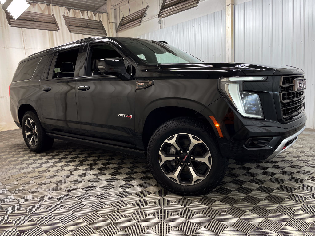 Certified 2026 GMC Yukon XL AT4 Ultimate w/ LPO, Floor Liner Package AWD/4WD image 57