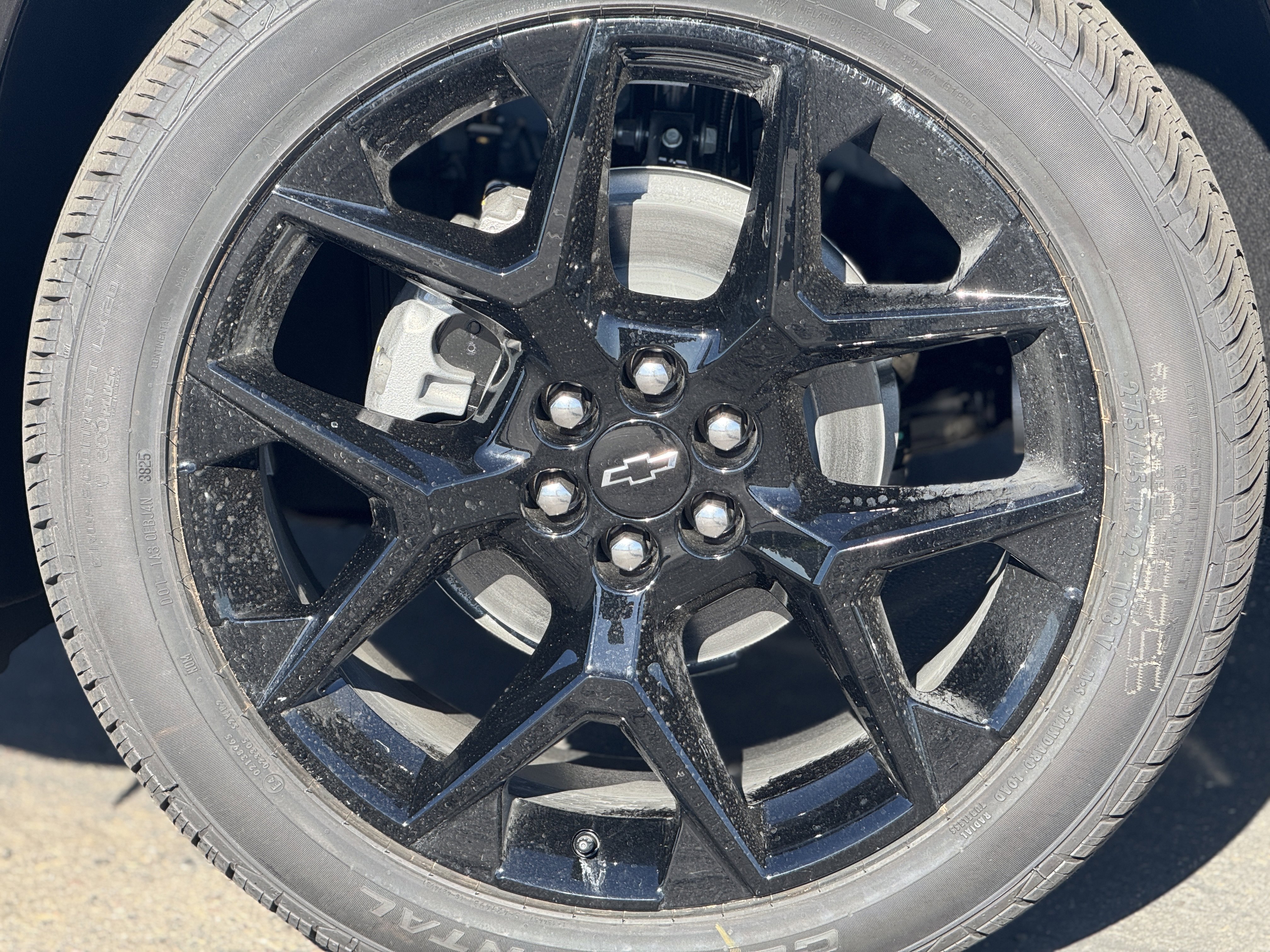 New 2026 Chevrolet Traverse RS w/ LPO, Floor Liner Package AWD/4WD image 8