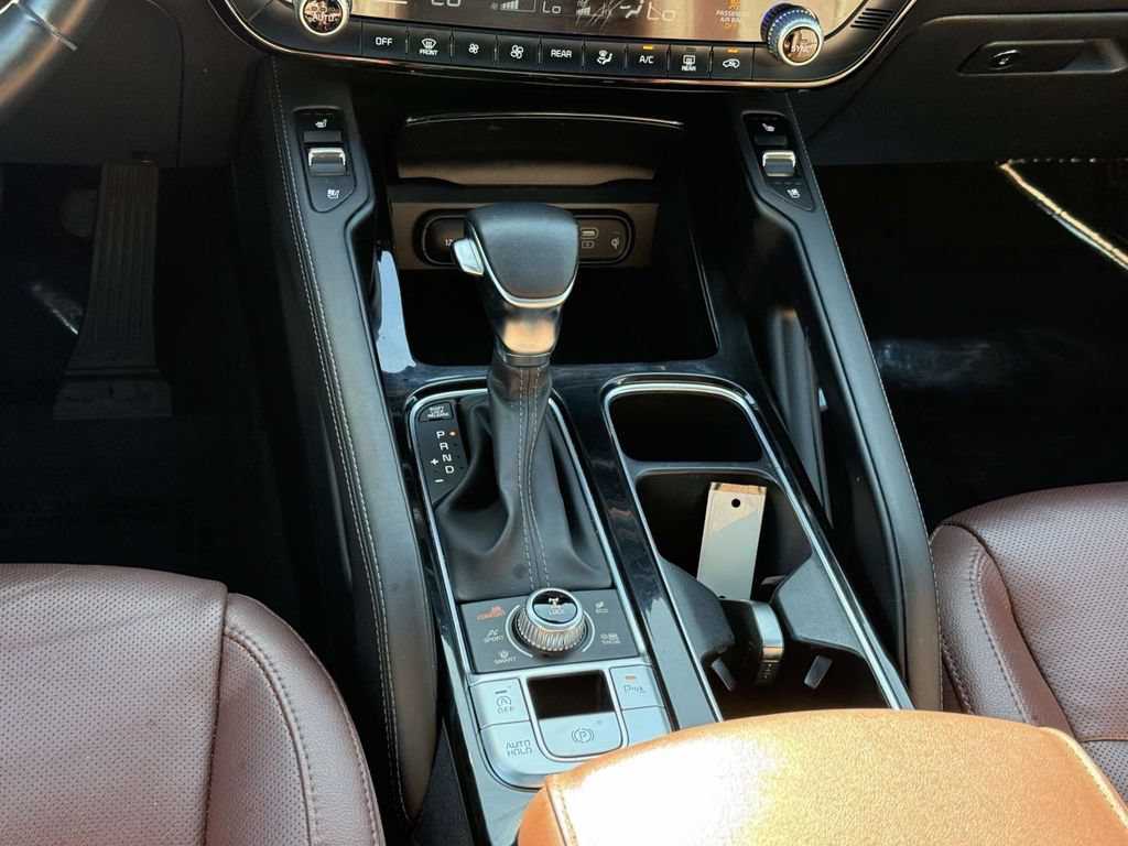 Used 2024 Kia Telluride EX w/ EX Captain's Chair Package AWD/4WD image 23