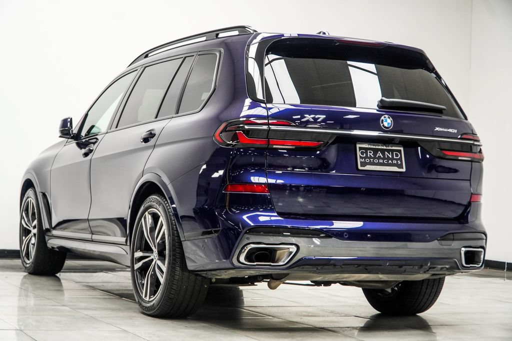 Used 2023 BMW X7 xDrive40i w/ M Sport Package AWD/4WD image 12