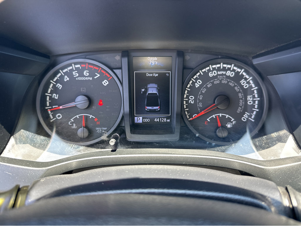 Used 2022 Toyota Tacoma SR RWD image 21
