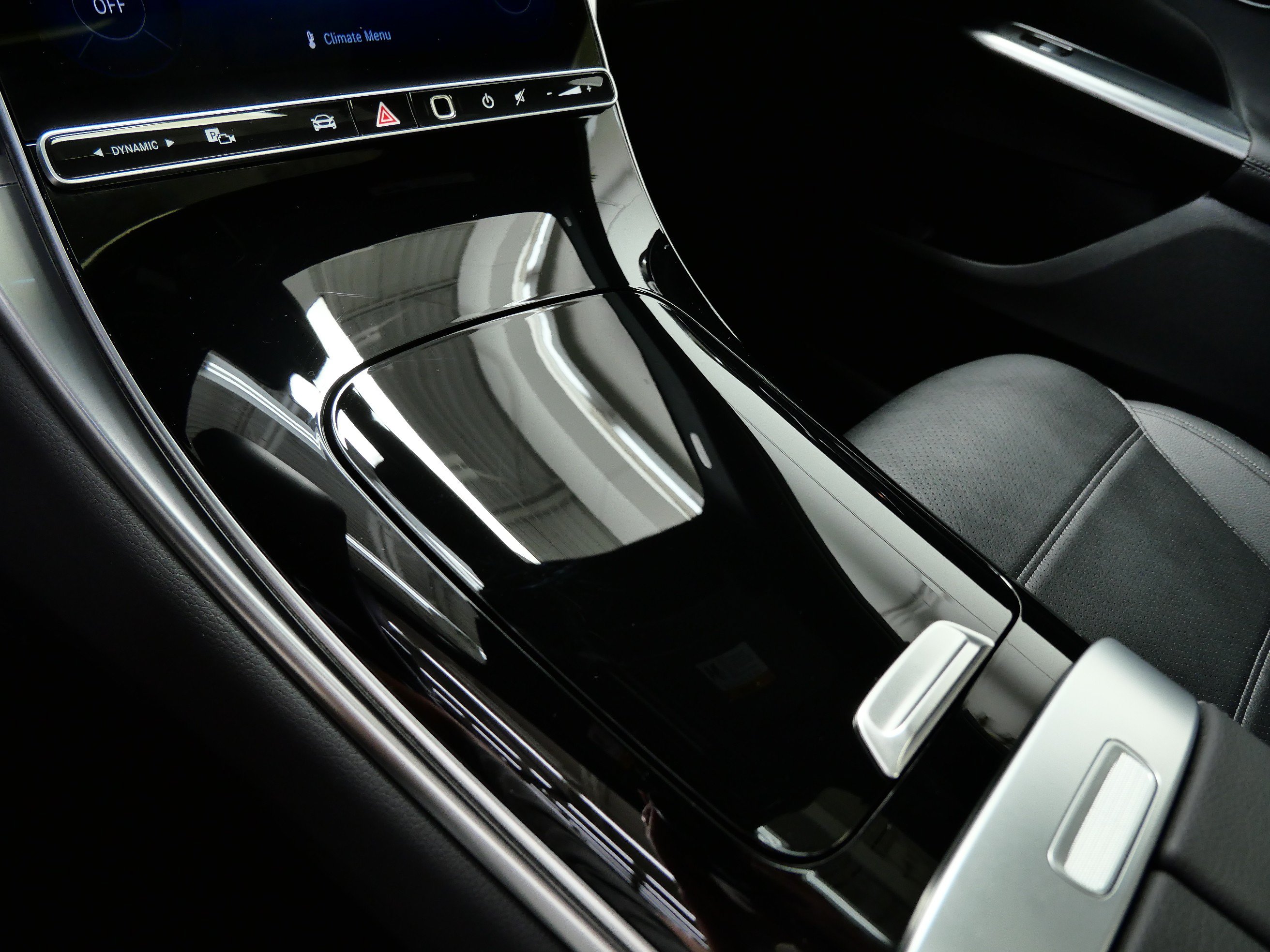 Certified 2026 Mercedes-Benz GLC 300 4MATIC image 21