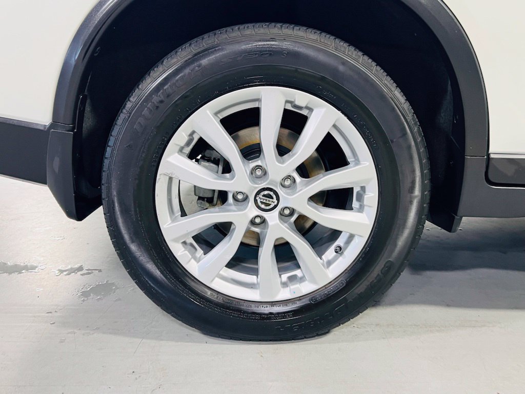 Used 2020 Nissan Rogue SV AWD/4WD image 10