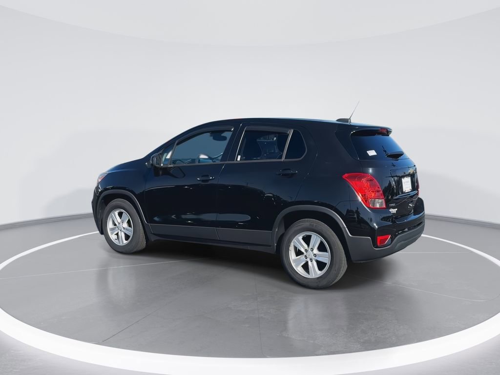 Used 2020 Chevrolet Trax LS w/ Tint and Cruise Package FWD image 6