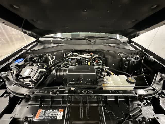Used 2024 Ford Explorer XLT w/ Equipment Group 202A AWD/4WD image 27