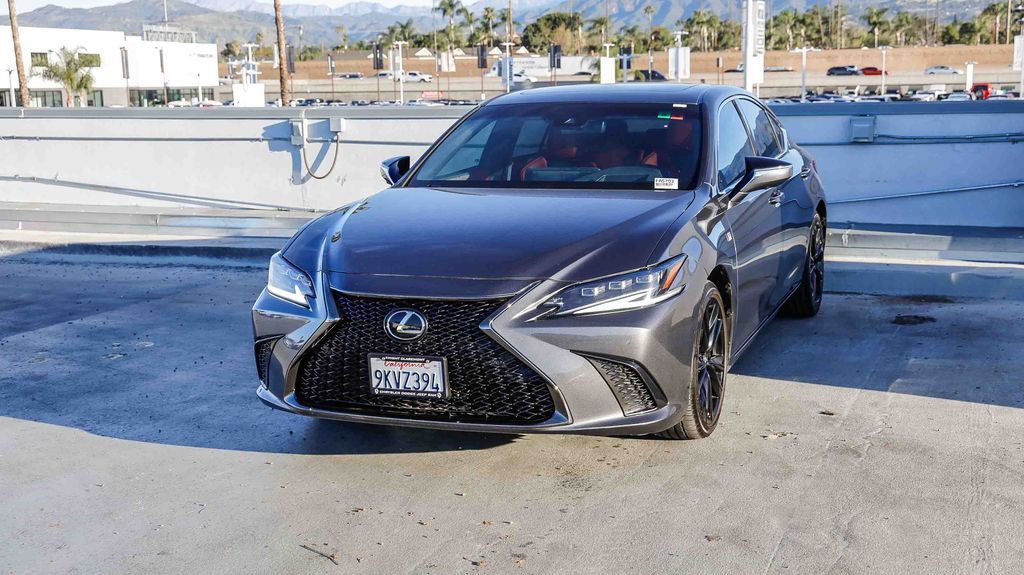 Used 2024 Lexus ES 300h F Sport w/ Accessory Package (Z2) image 4