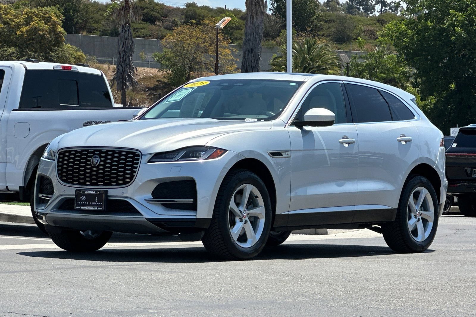 Used 2023 Jaguar F-PACE S AWD/4WD image 7