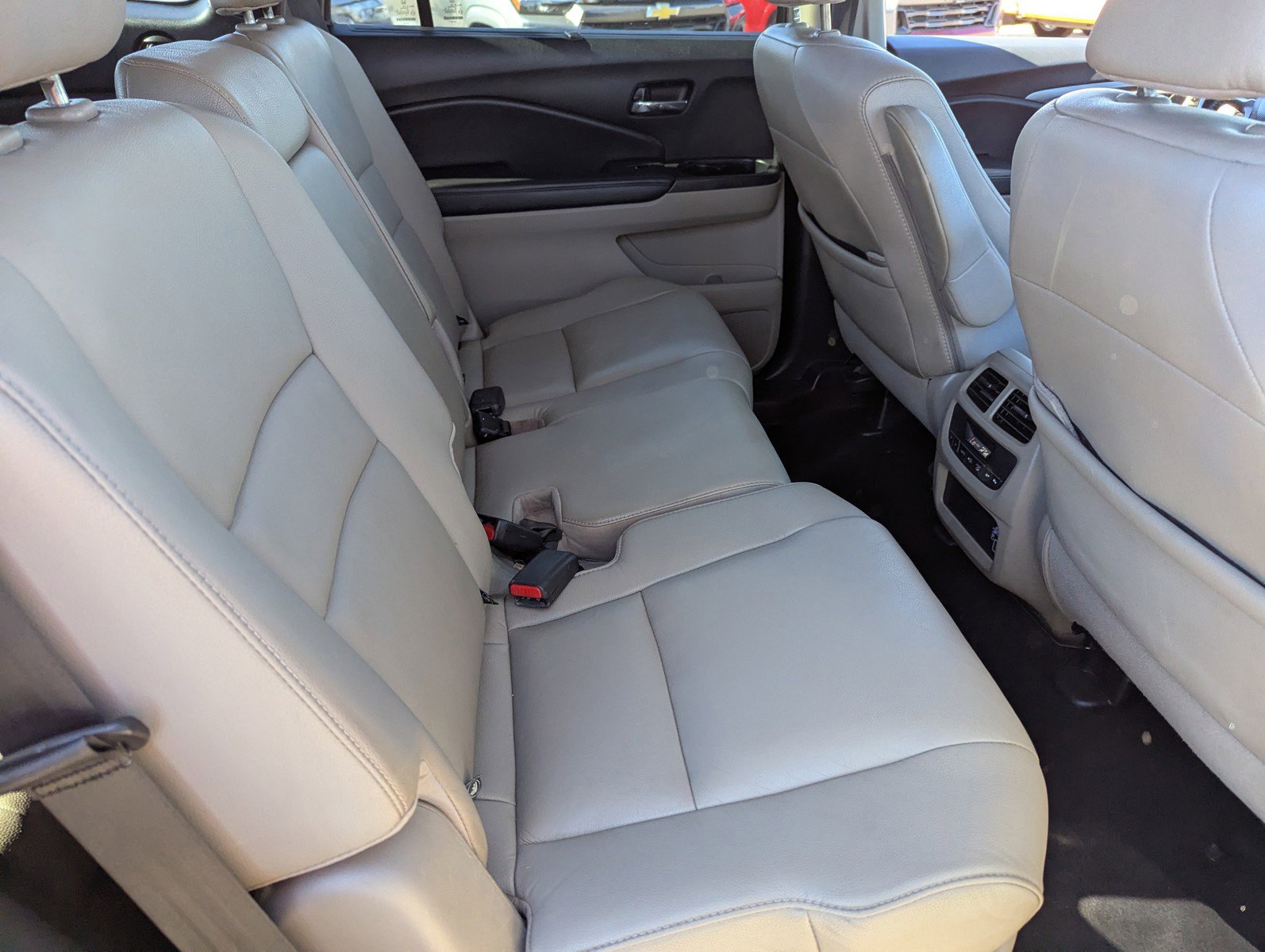 Used 2022 Honda Pilot Special Edition image 15