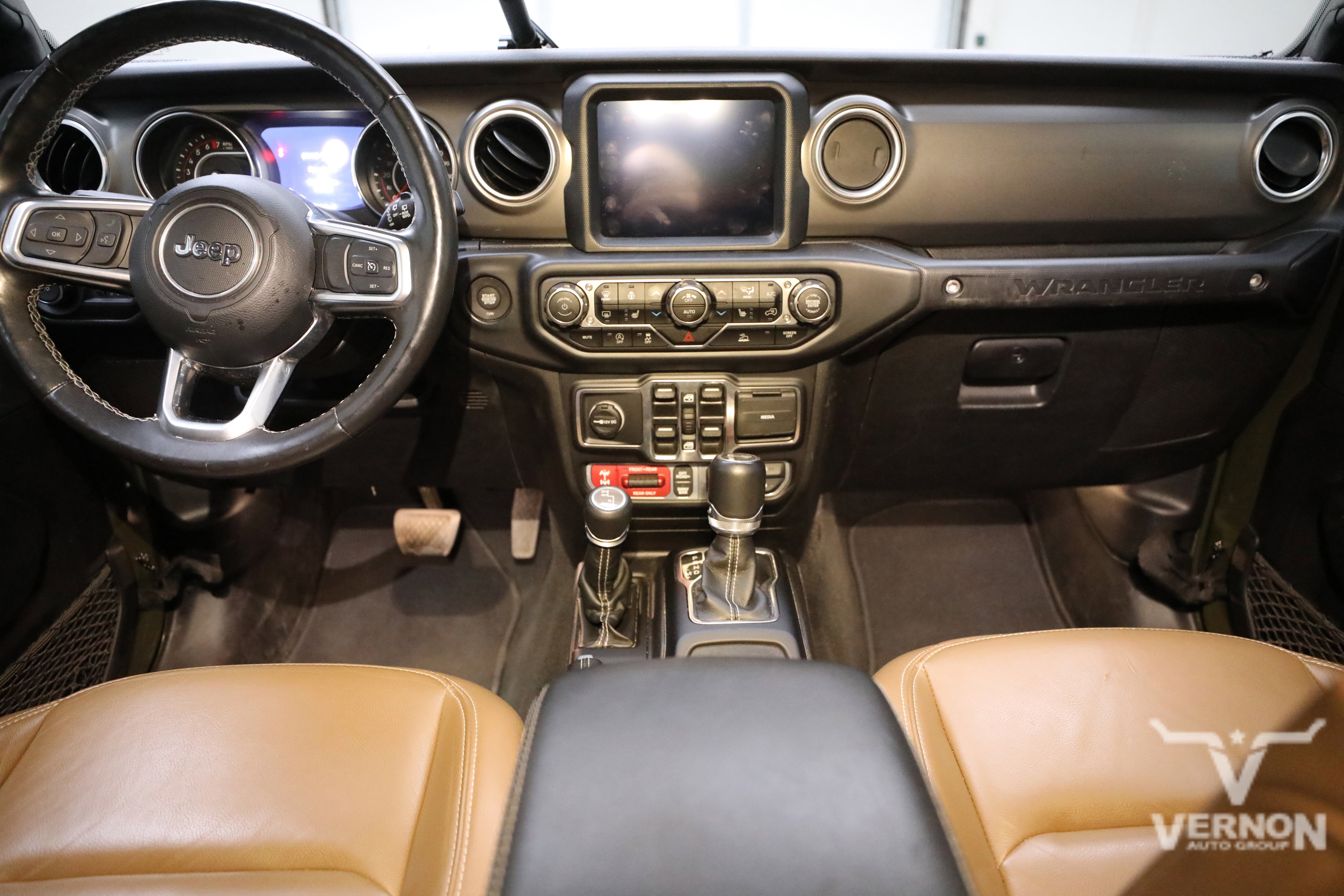 Used 2022 Jeep Wrangler Unlimited Rubicon w/ Xtreme Recon 35" Tire Package image 13