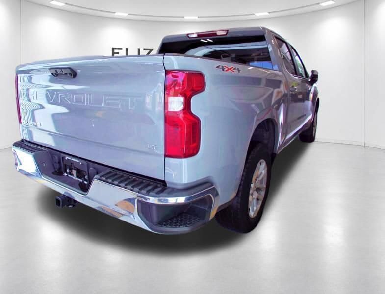 Used 2024 Chevrolet Silverado 1500 LT AWD/4WD image 3