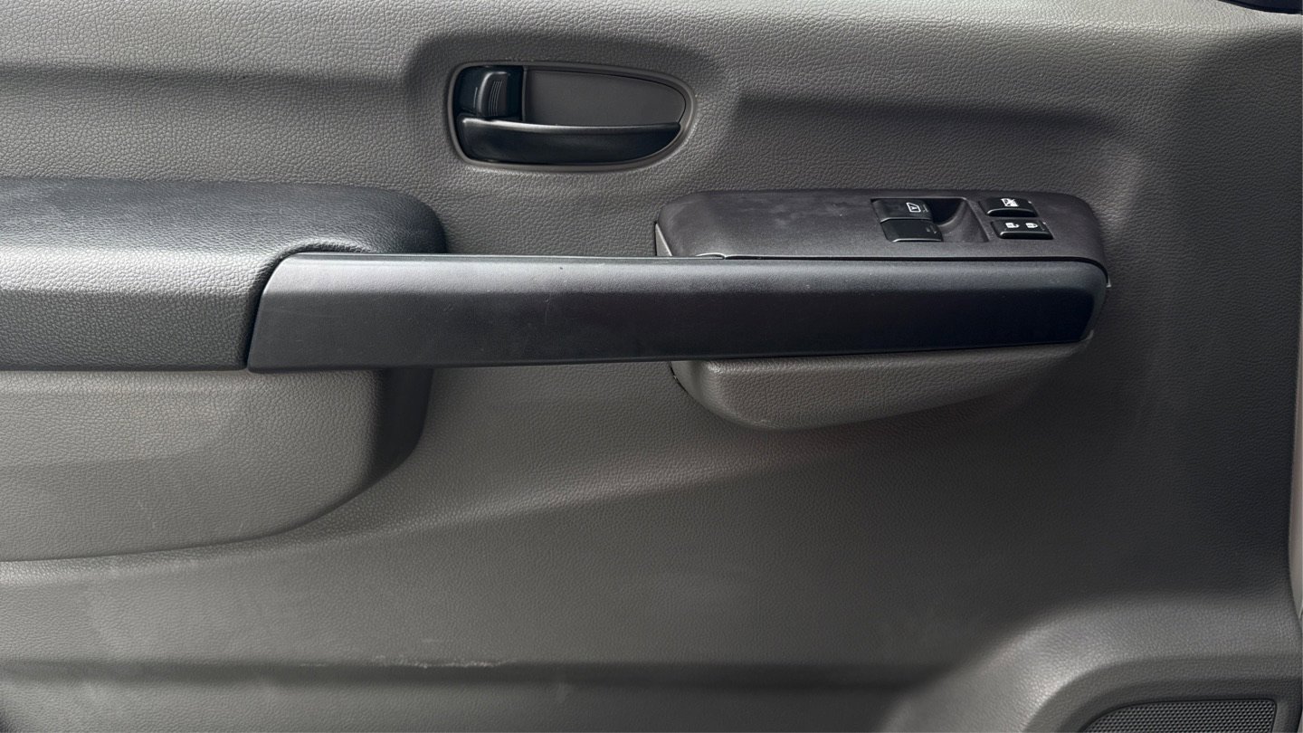 Used 2015 Nissan NV 1500 S w/ Power Package image 31