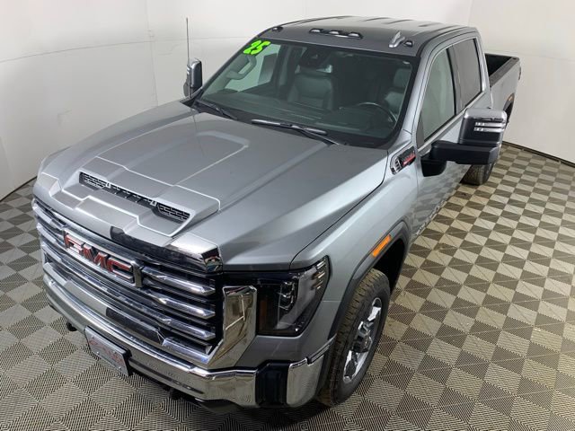 Used 2025 GMC Sierra 2500 SLT w/ SLT Convenience Package image 17