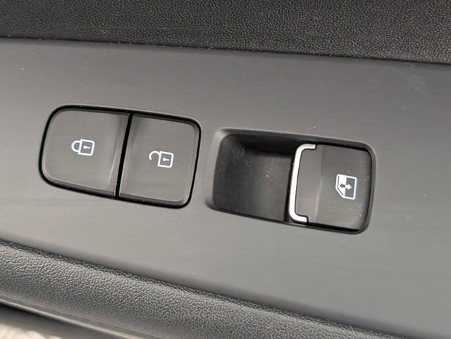 Used 2023 Hyundai Santa Fe SEL image 35