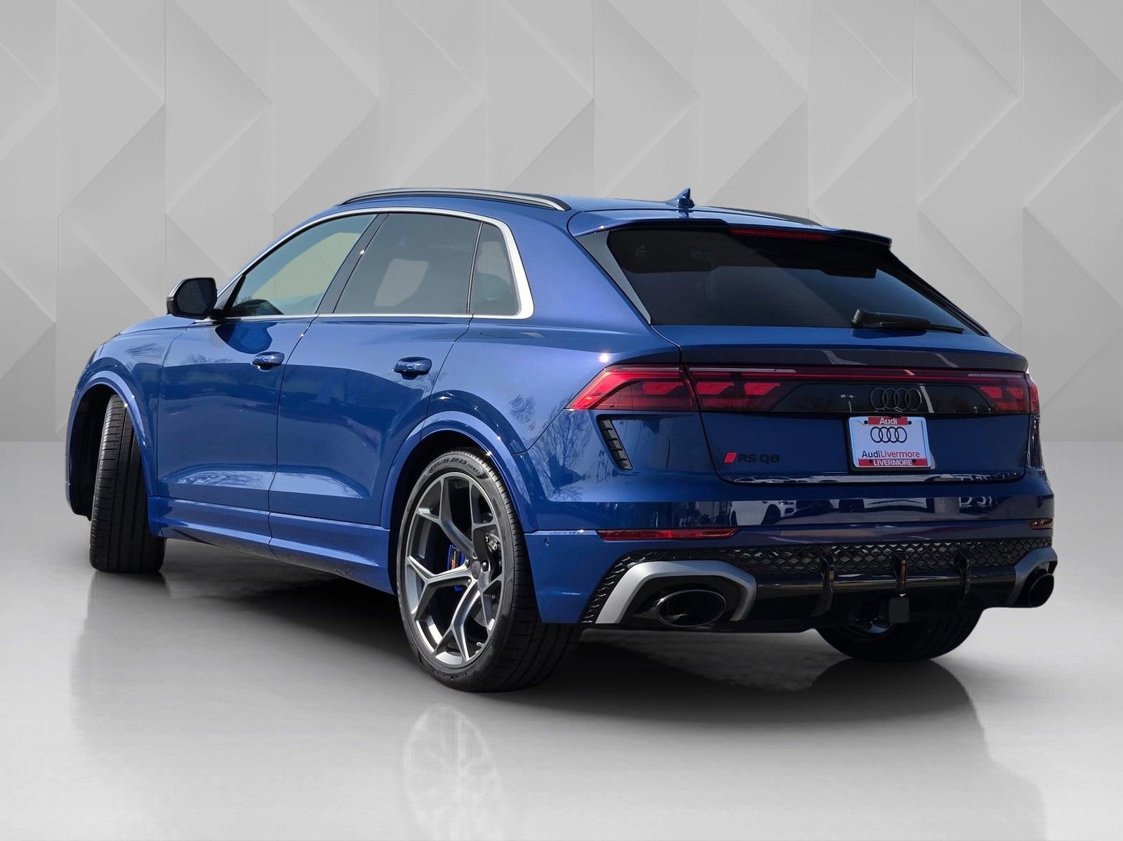 New 2026 Audi RS Q8 performance AWD/4WD image 4