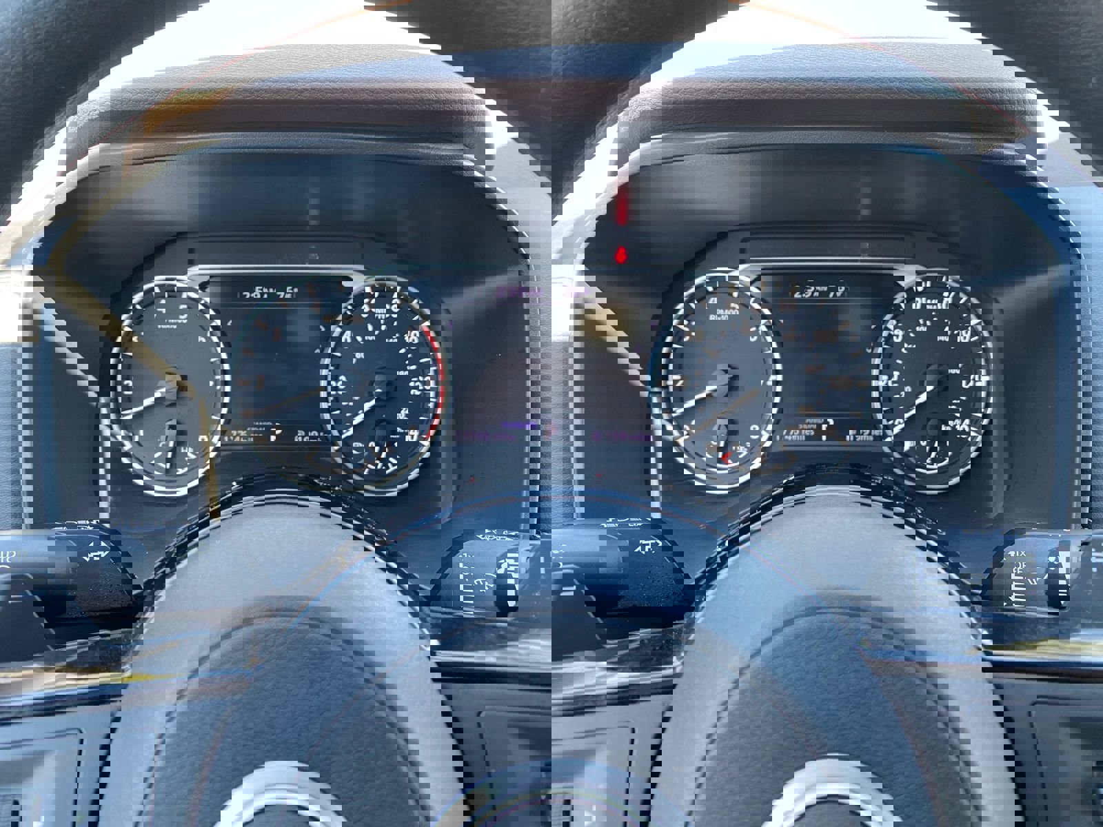 Used 2023 Nissan Rogue SV image 14