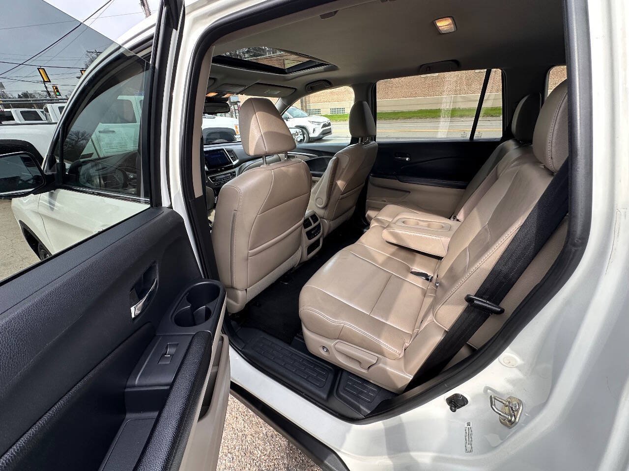 Used 2016 Honda Pilot EX-L image 12