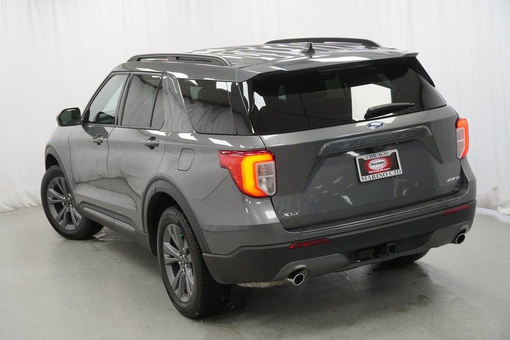 Used 2023 Ford Explorer XLT w/ Equipment Group 202A image 12