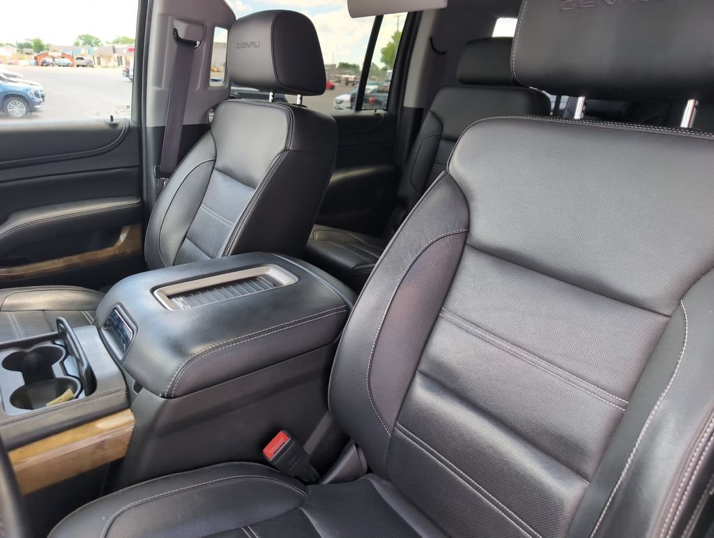 Used 2017 GMC Yukon XL Denali w/ Open Road Package AWD/4WD image 22