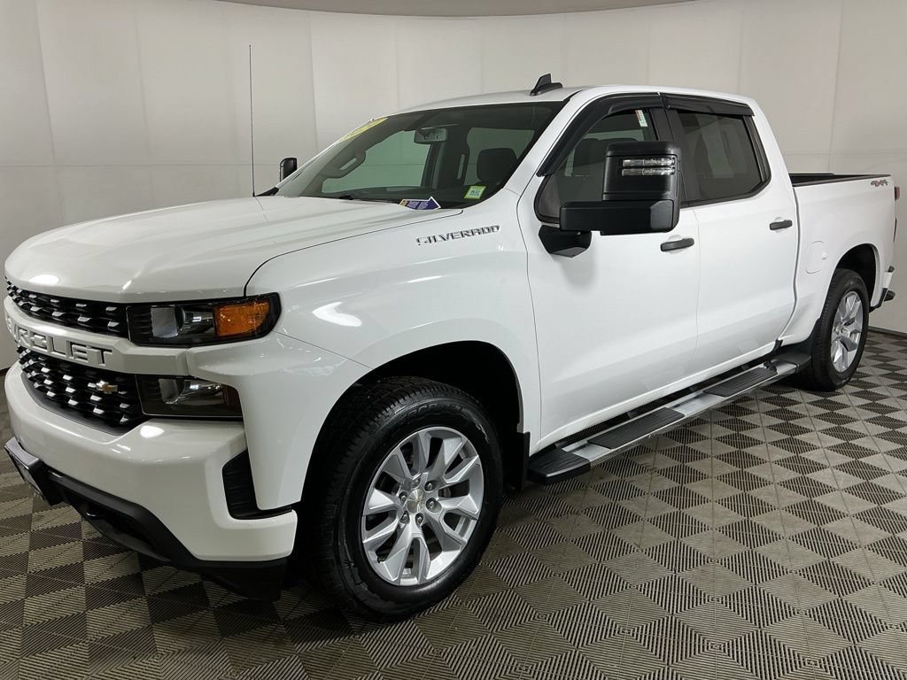 Used 2020 Chevrolet Silverado 1500 Custom w/ Custom Max Trailering Package AWD/4WD image 5