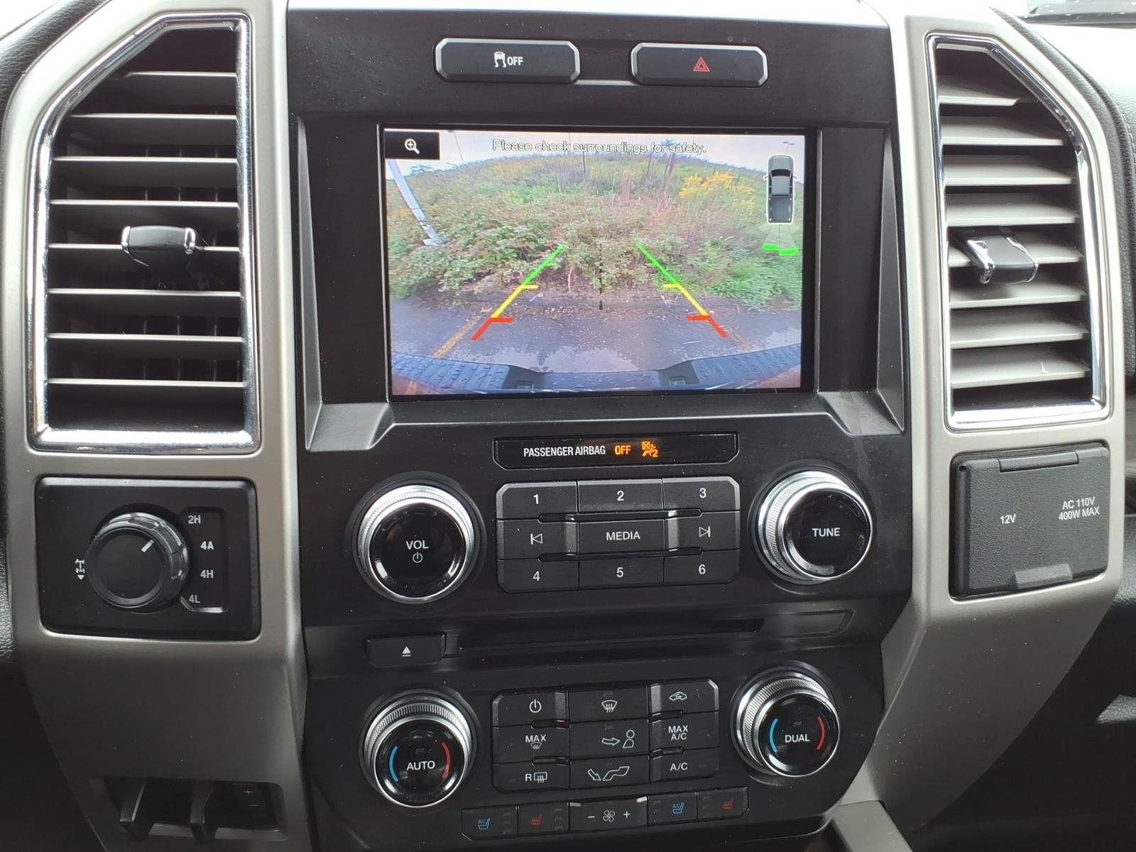 Used 2015 Ford F150 Lariat w/ Equipment Group 502A Luxury AWD/4WD image 17