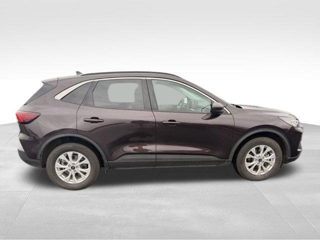 Used 2023 Ford Escape Active w/ Tech Pack #1 AWD/4WD image 6