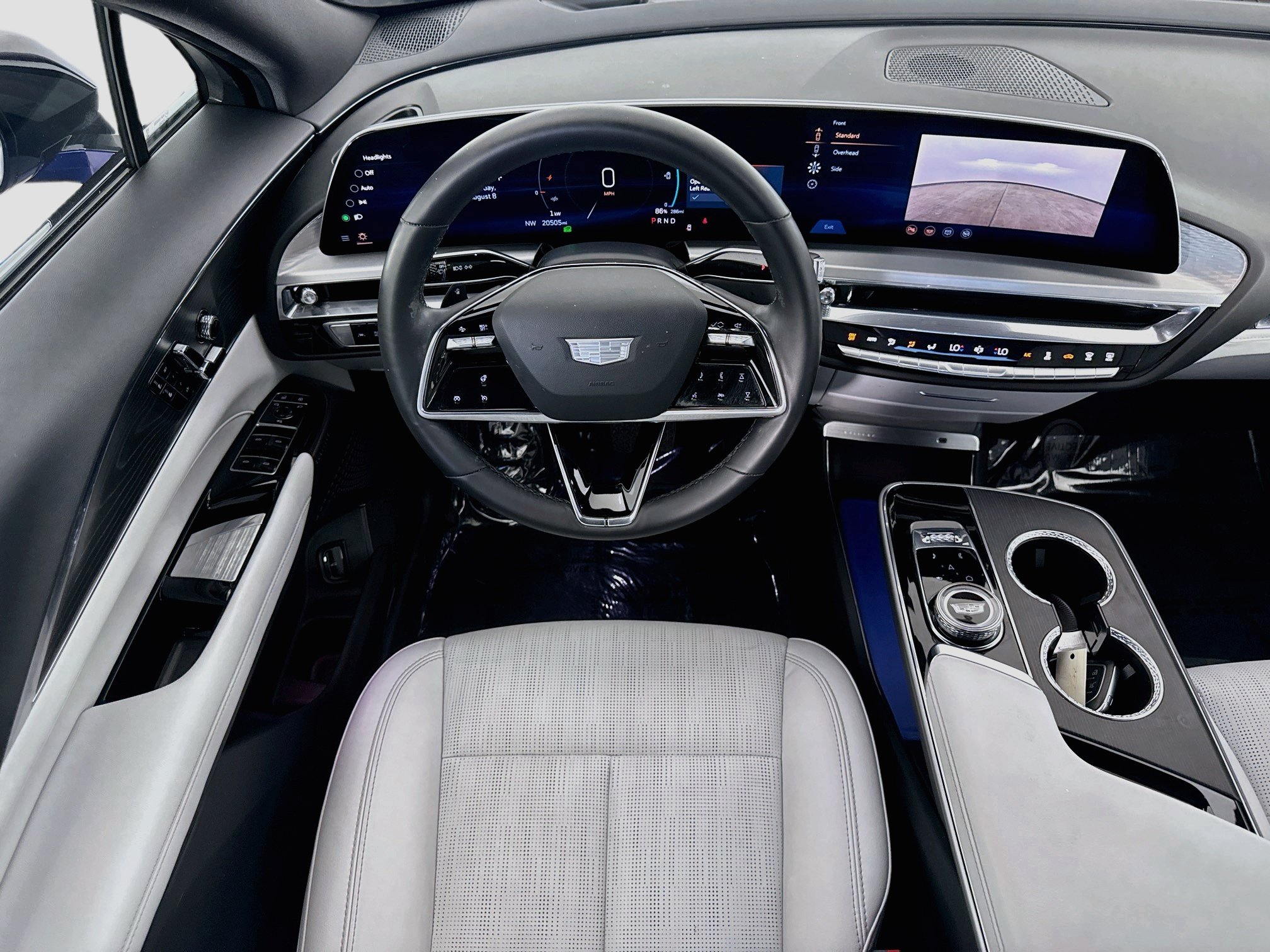 Used 2024 Cadillac Lyriq Luxury RWD image 23