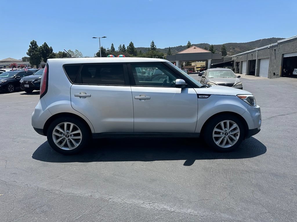 Used 2019 Kia Soul + FWD image 6