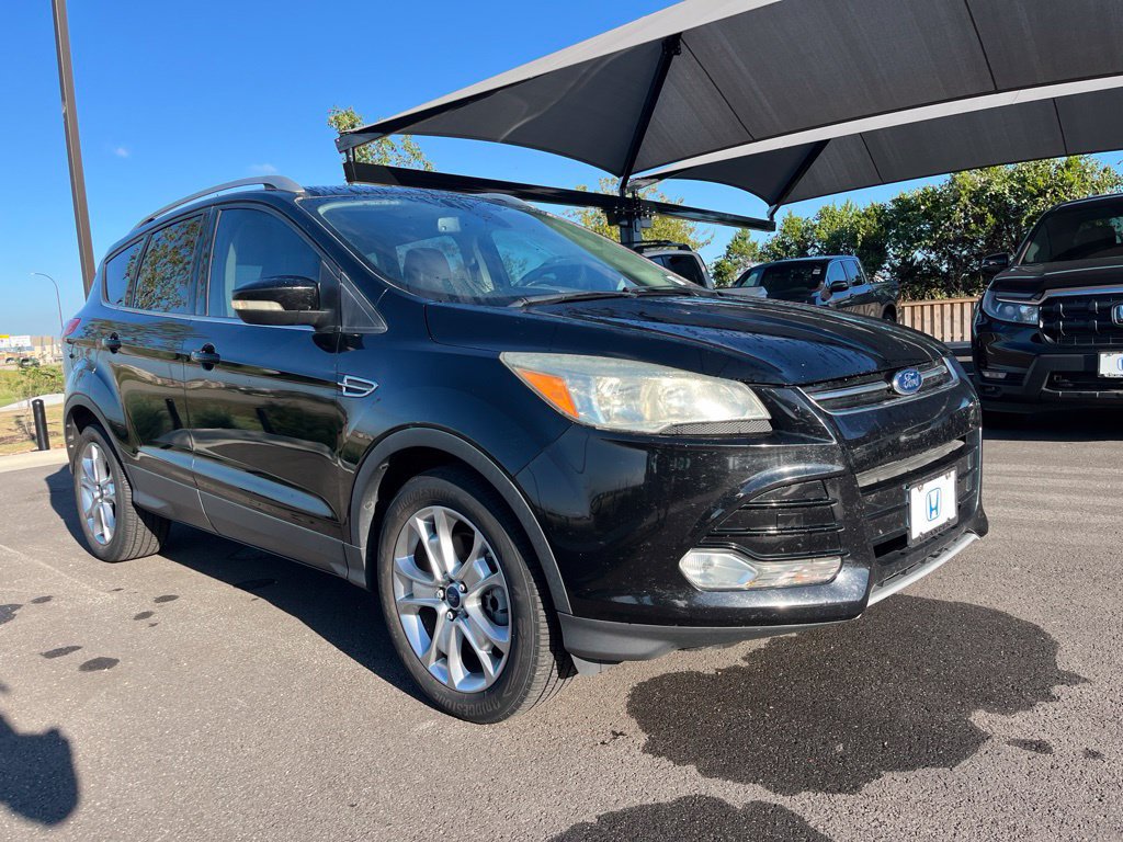 Used 2016 Ford Escape Titanium AWD/4WD image 2