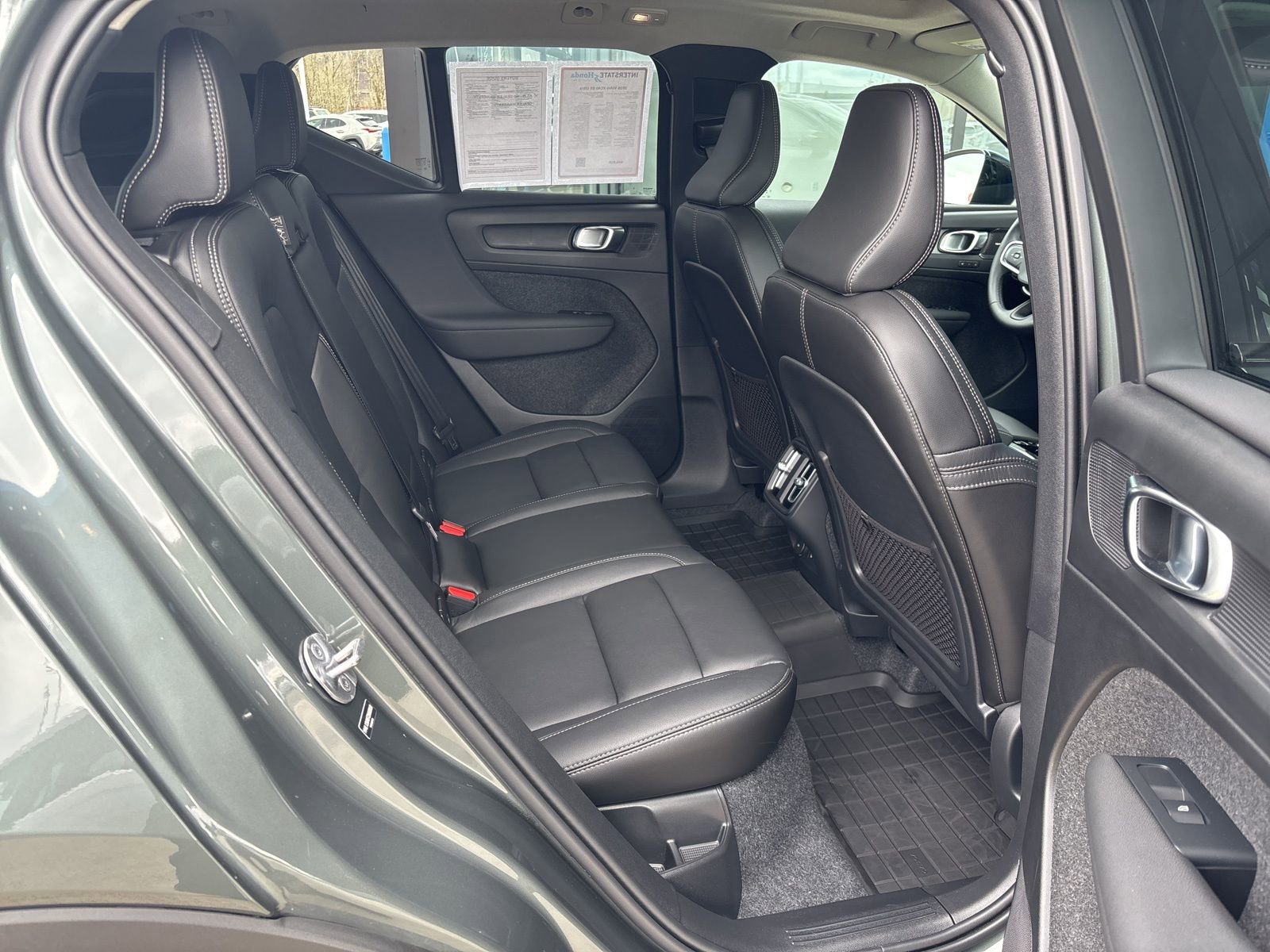 Used 2026 Volvo XC40 B5 Ultra w/ Climate Package image 16