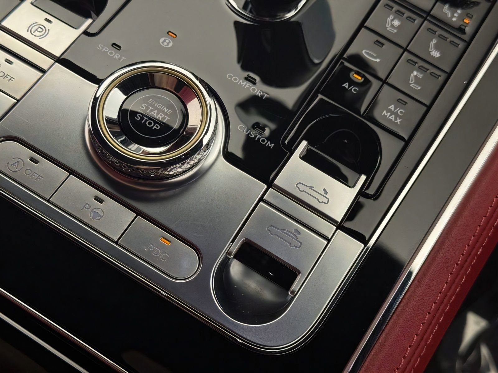 Used 2023 Bentley Continental GT Azure AWD/4WD image 30