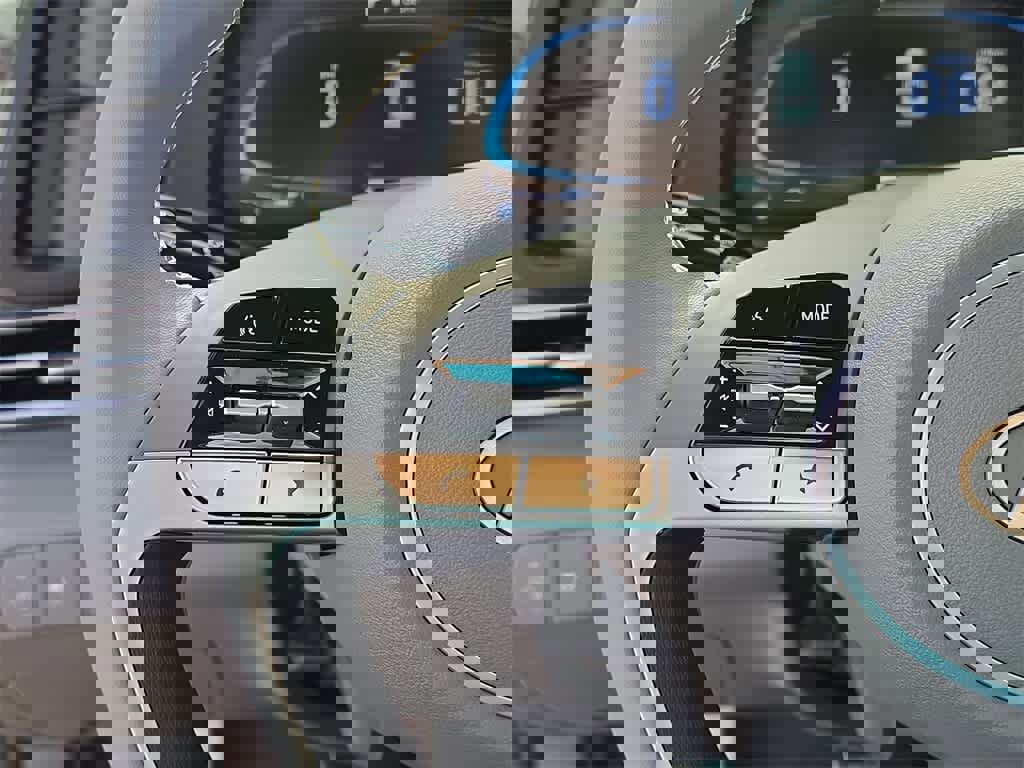 New 2026 Hyundai Elantra SEL Sport Premium image 25